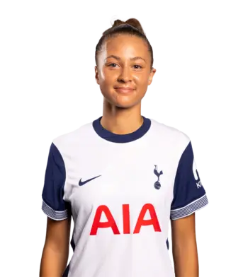 Maia Lazaro - 2024/25 Headshot