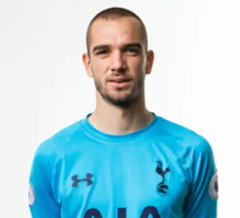 Pau López - 2016/17 Headshot